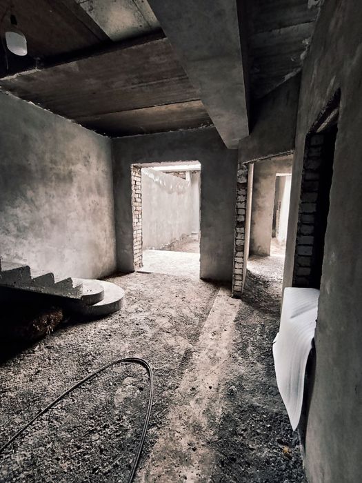 Keles Olmazor Kirov qizgaldoq 1.5 karobka sotiladi