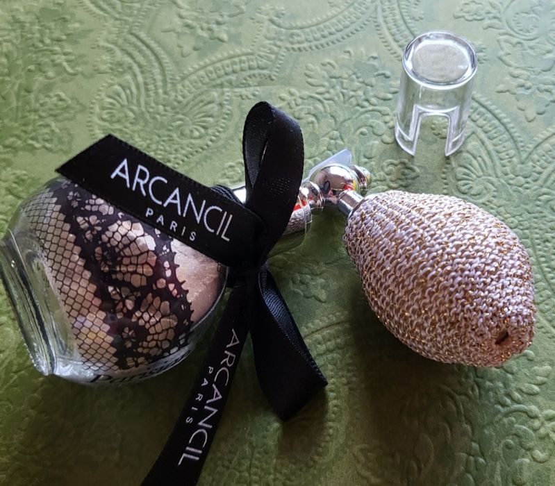 Arcancil Paris gold сух хайлайтър  за лице и тяло,18 к.златен прах