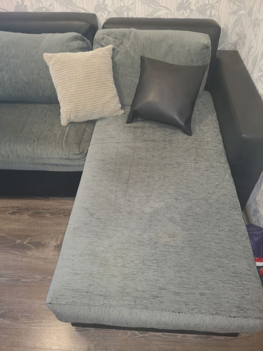 Ъглов диван текстил и кожа