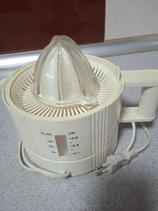 Соковыжималка для цитрусовых