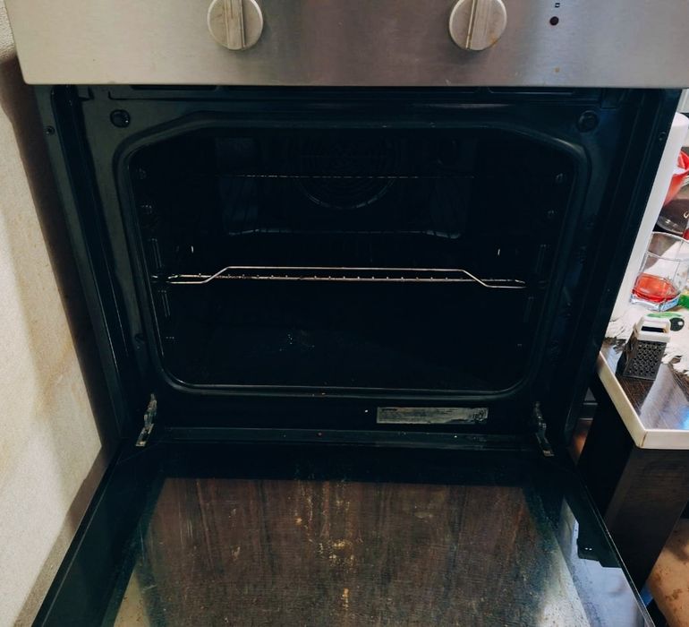Продаётся духовой шкаф