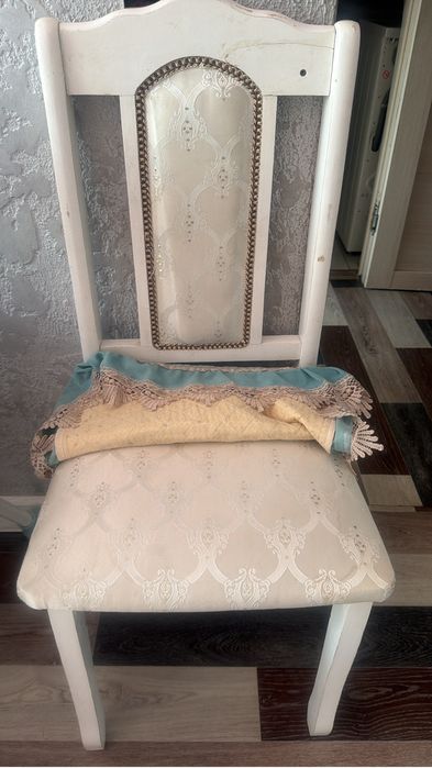 Продам стулья б/у Депутат.