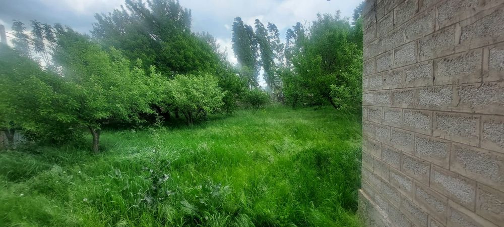 Бостанлык туманида уй сотилади срочна