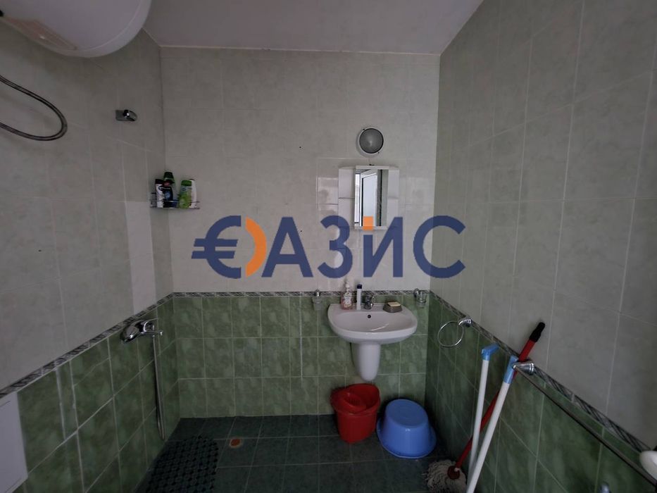 Продава се Двустаен апартамент в к.к. Слънчев бряг - 55 кв.м за 819 €/кв.м - Снимка #12