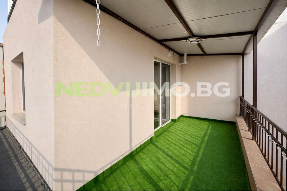 Тристаен апартамент в Пчелина