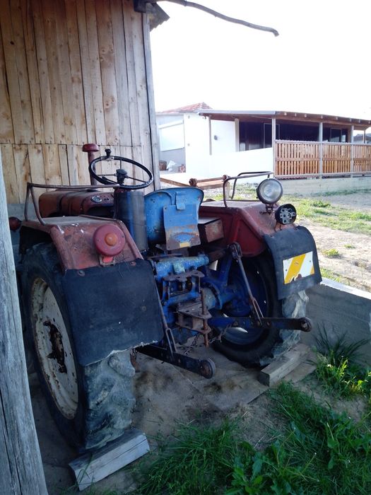 Vând tractor Staer sau schimb cu auto