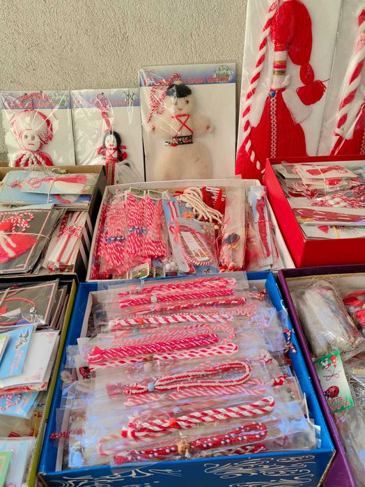 РАЗПРОДАЖБА на мартеници!