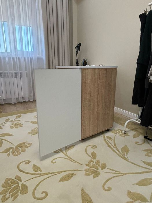 Шкафчик на колёсиках