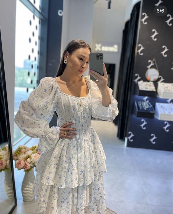 Муслиновое платье от бренде SenseX