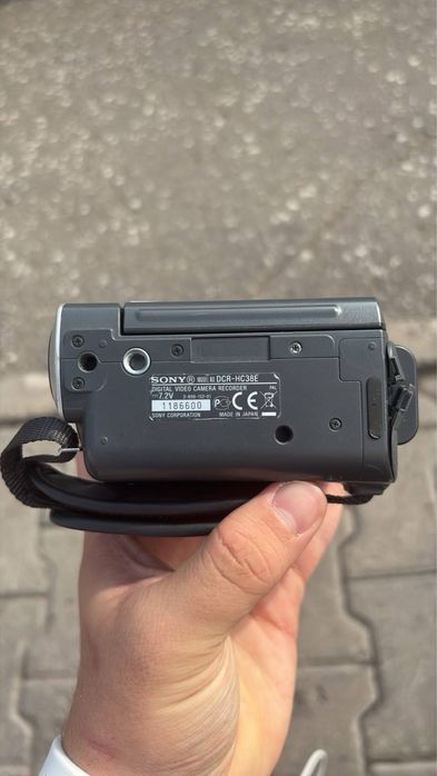 Sony Handycam DCR-HC38