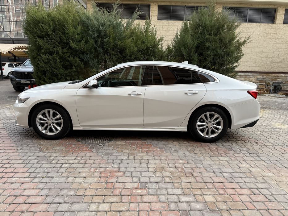 Malibu 2017г 64000км