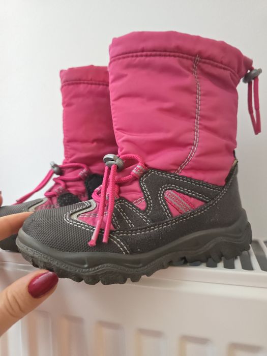 Ghete Superfit 26