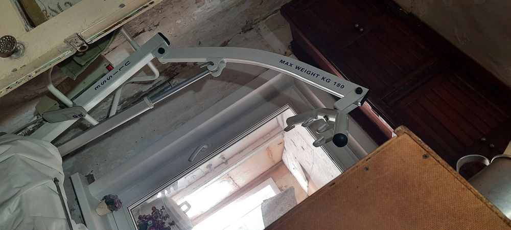 Продам медицинский инвалидный подъёмник)