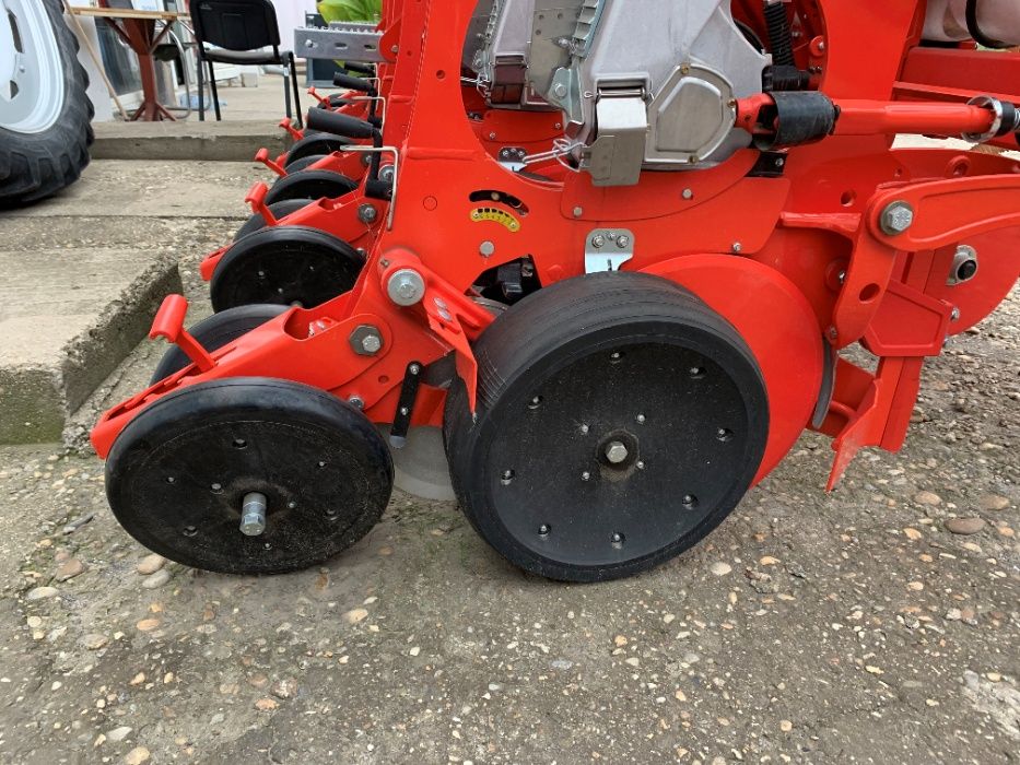 Semanatoare pneumatica Maschio Gaspardo MTE 6R BBS MCE6000