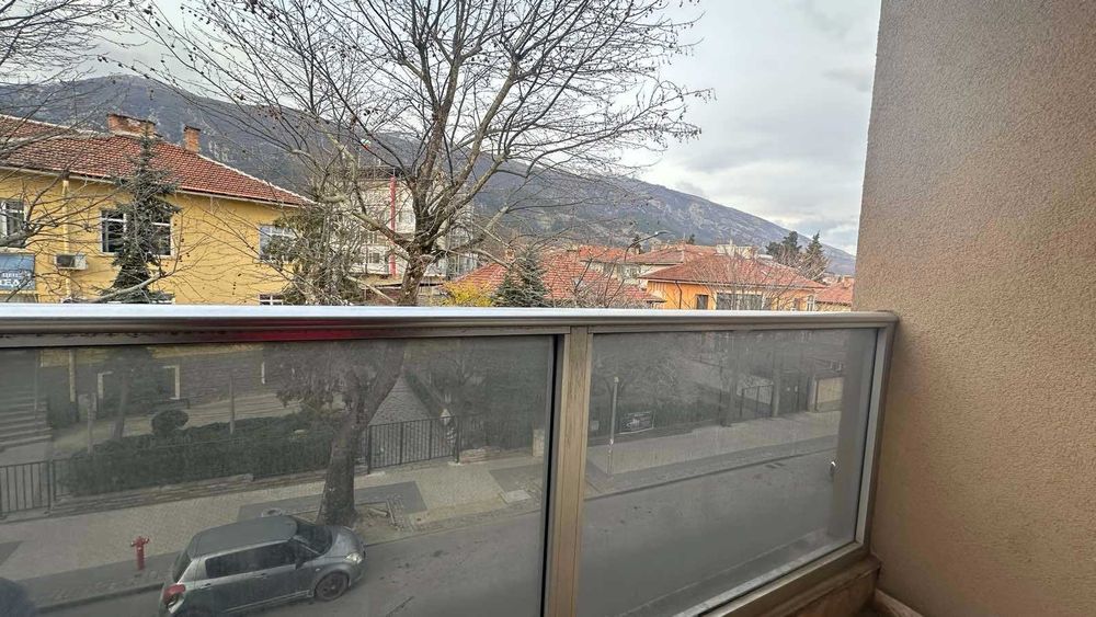 Продава се Едностаен апартамент в Карлово - 63 кв.м за 922 €/кв.м - Снимка #6