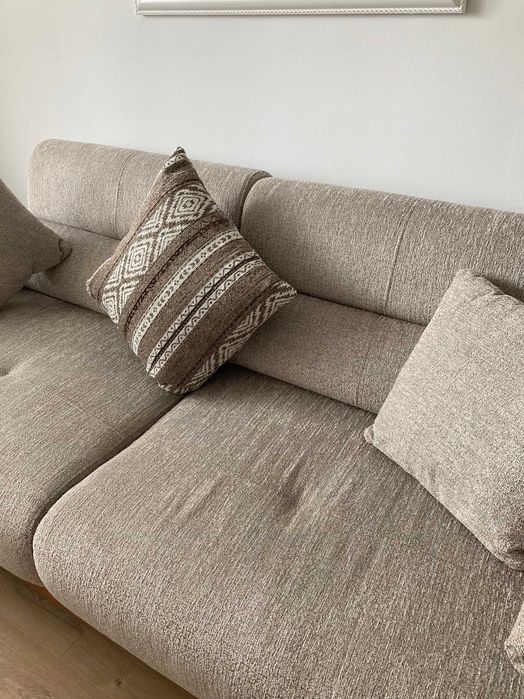 Разтегателен диван