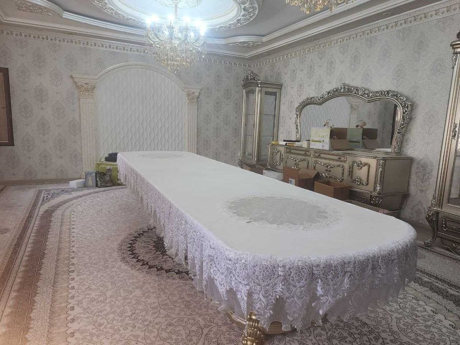 Продам новый обеденный комплект