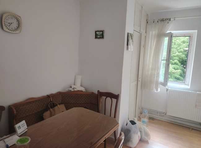 Apartament 4 camere ETAJ 2, langa loc de joaca