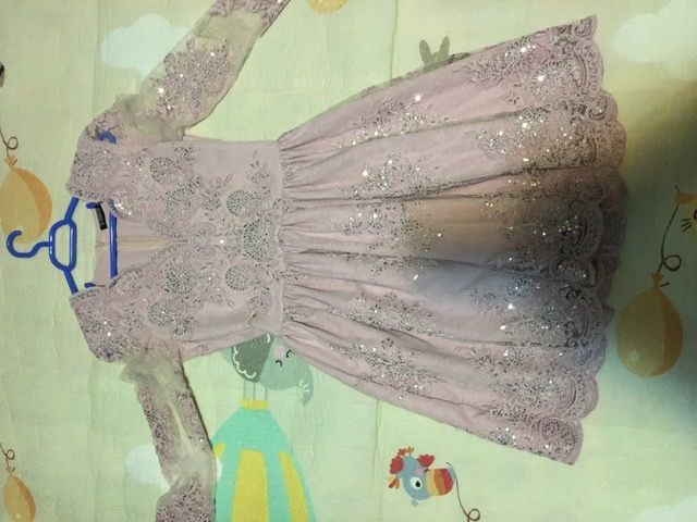 Rochie ocazie lila cu paiete, maneci lungi transparente masura 36