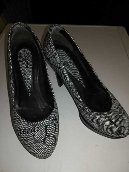 Луксозни обувки „МАРТИНИ”