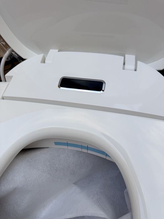 Capac wc inteligent nou ,nefolosit
