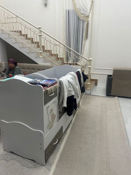 Detski kravat i shkaf