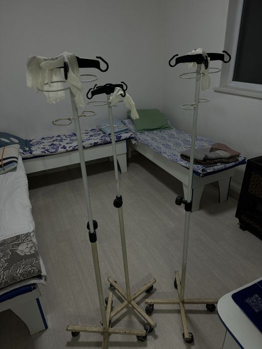 штатив медицинский