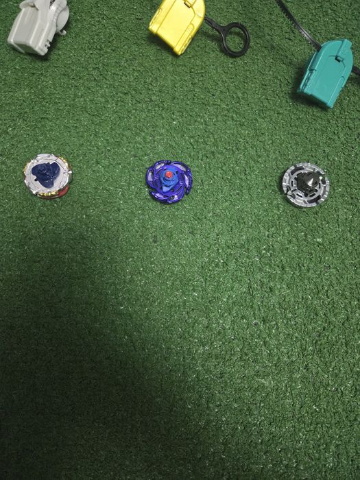 Vand beyblade takara tomy .