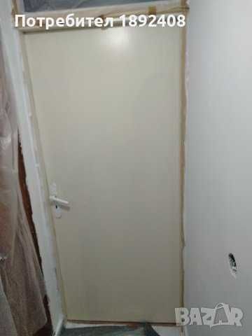 Интериорни врати с брави