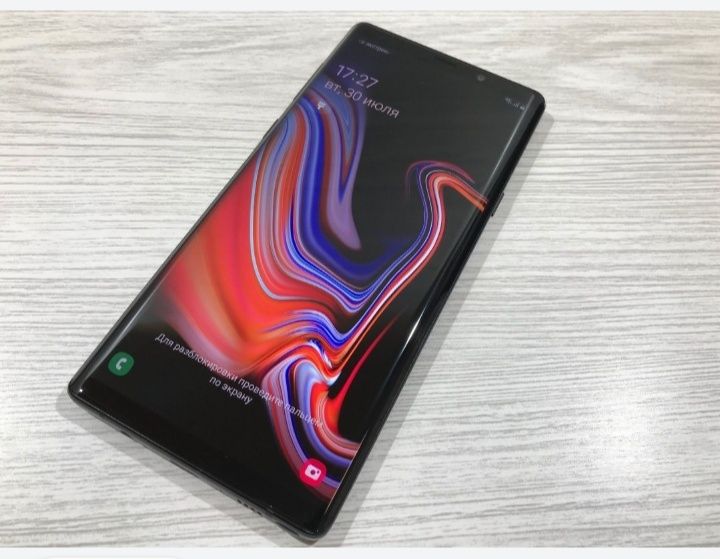 Продам Samsung Not9