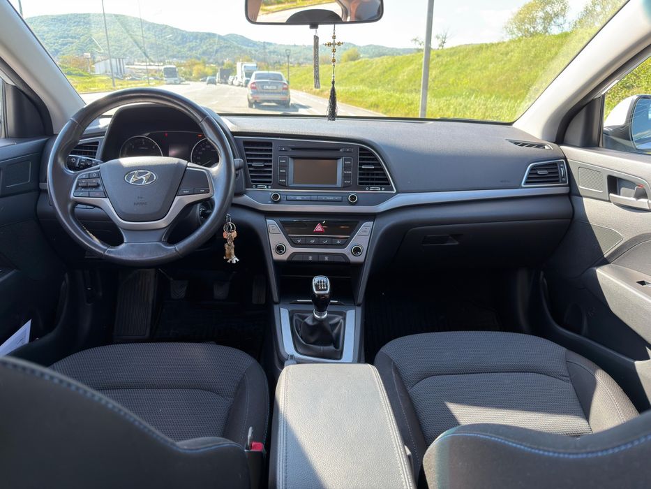 Hyundai Elantra 2018