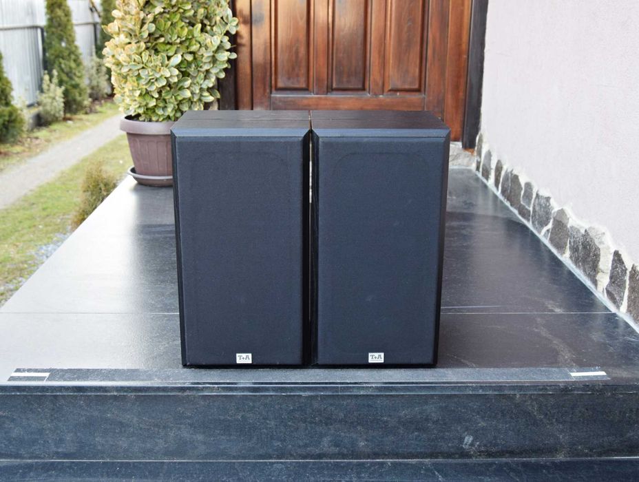 Boxe T+A Triton R 130