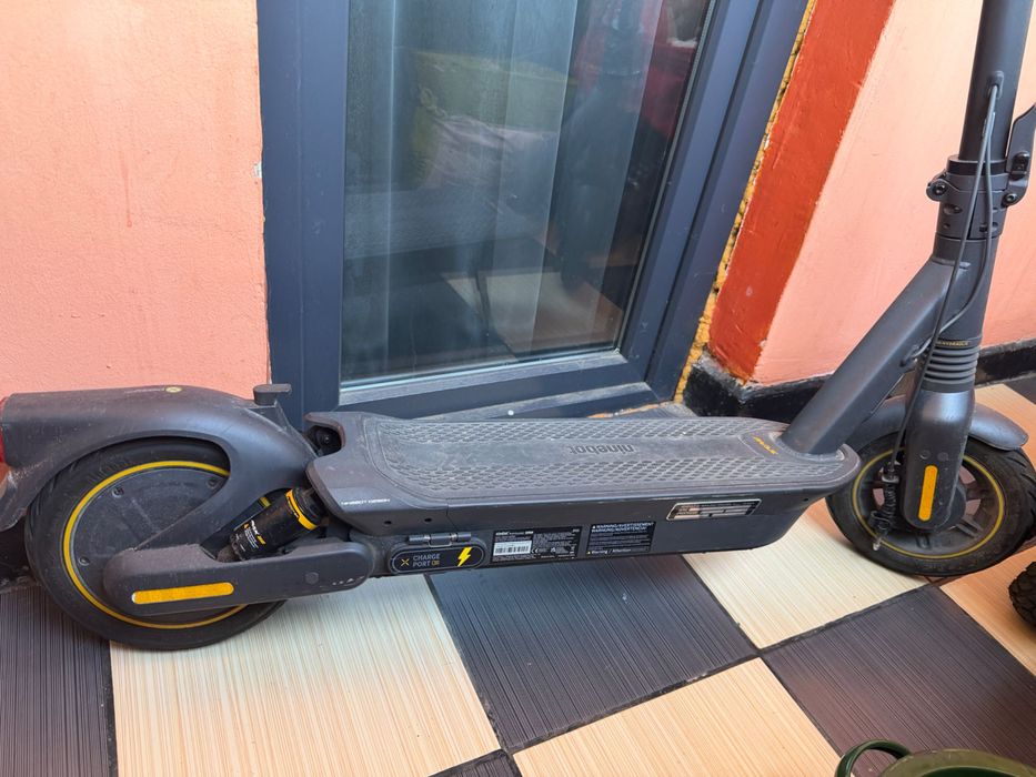 Ninebot KickScooter MAX G2