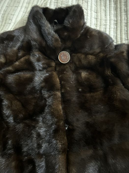 Шуба норковая в черном цвете