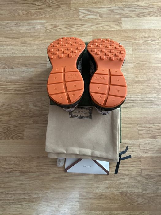 Vand sneakers marimea 43