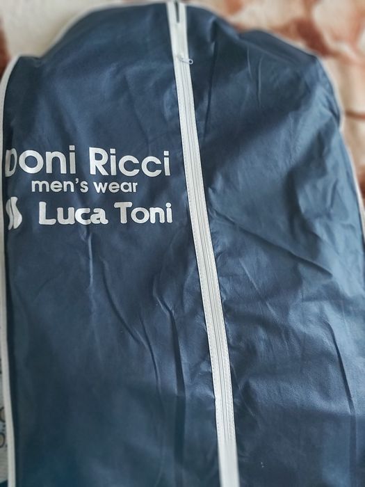 Продам мужской костюм