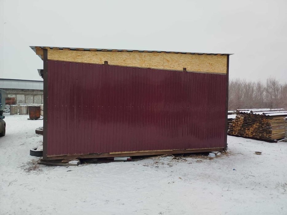 Продам утепленные строительные вагончики