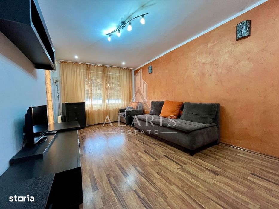Apartament cu 3 camere, centrala proprie, in Complexul Studentesc — fotografia 1