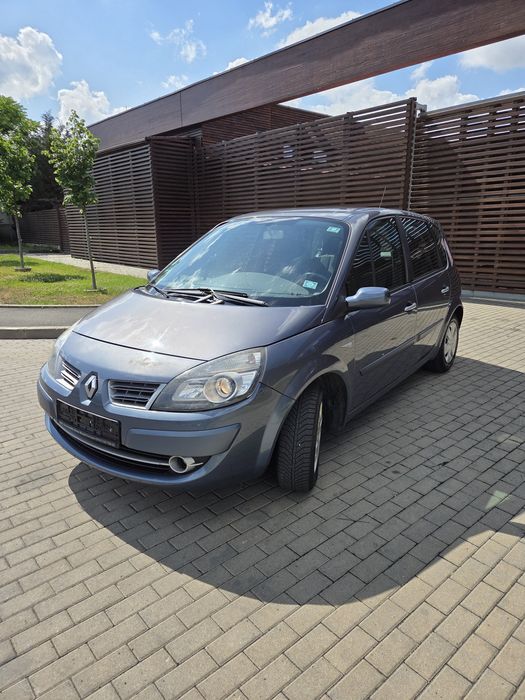 RENAULT Scenic