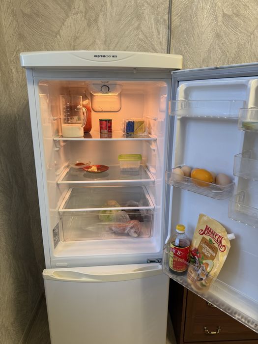 Холодильник марки LG