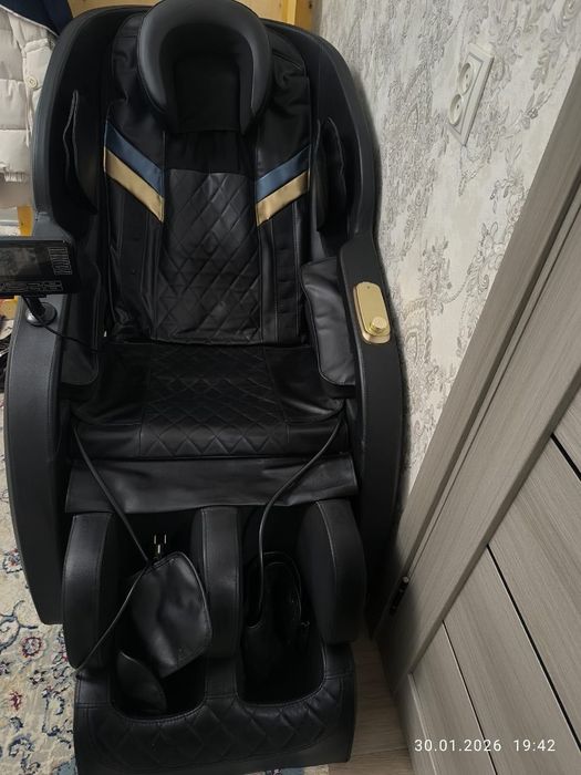 Продам массажное кресло