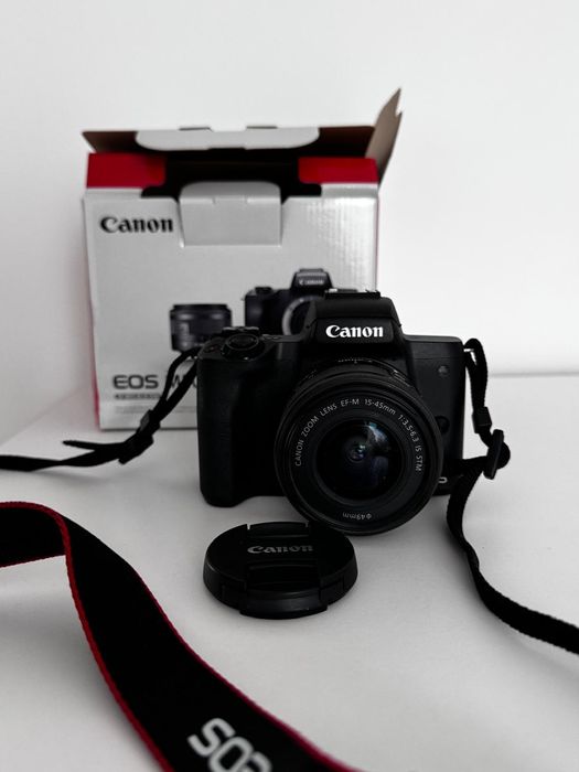 Vand canon eos m50 + obiectiv