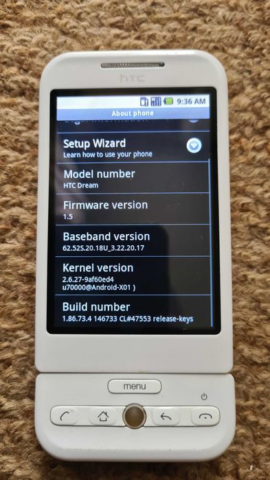 Продавам HTC Dream G1 първият андроид телефон