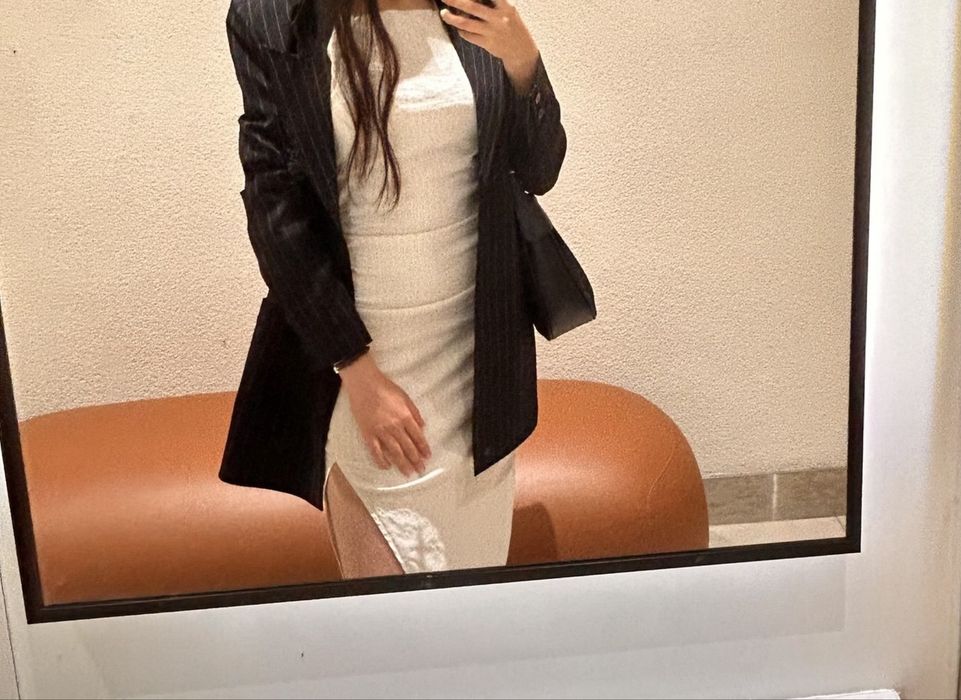 Платье Stradivarius