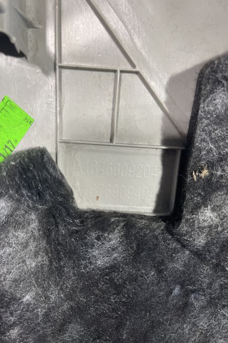 Ornament stalp spate dreapta A1676909204 Mercedes-Benz GLE prima gene