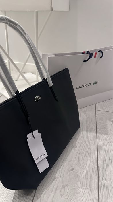 Сумка Lacoste