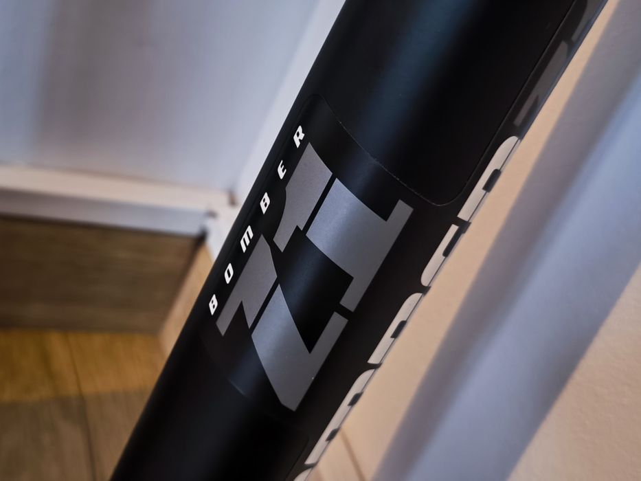 MARZOCCHI BOMBER Z1 29" – 150 mm – NOUĂ, DEMONTATĂ DE PE BICICLETĂ NOUĂ