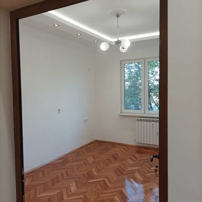 Дава се под наем Тристаен апартамент в София, Младост 1 - 88 кв.м за 714 € - Снимка #4