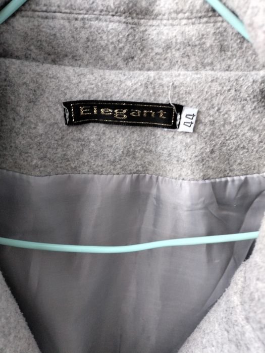 Продам польто 42-44 размер