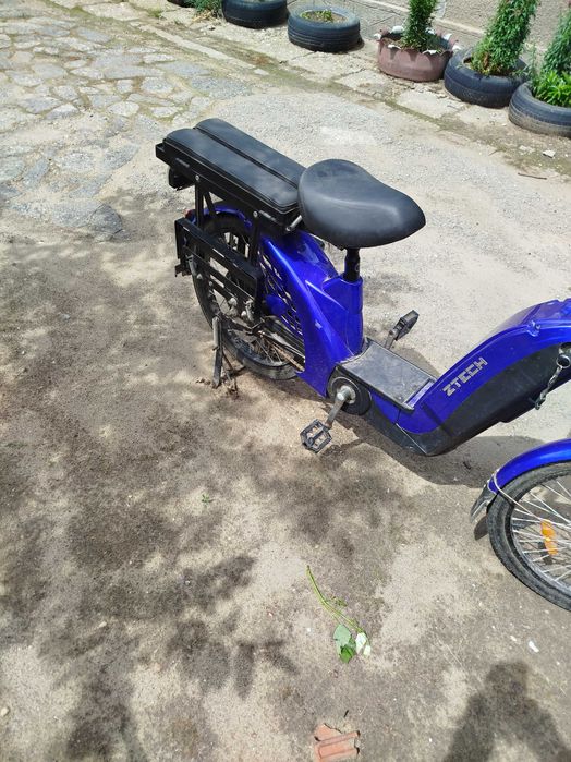Vând scuter electric
